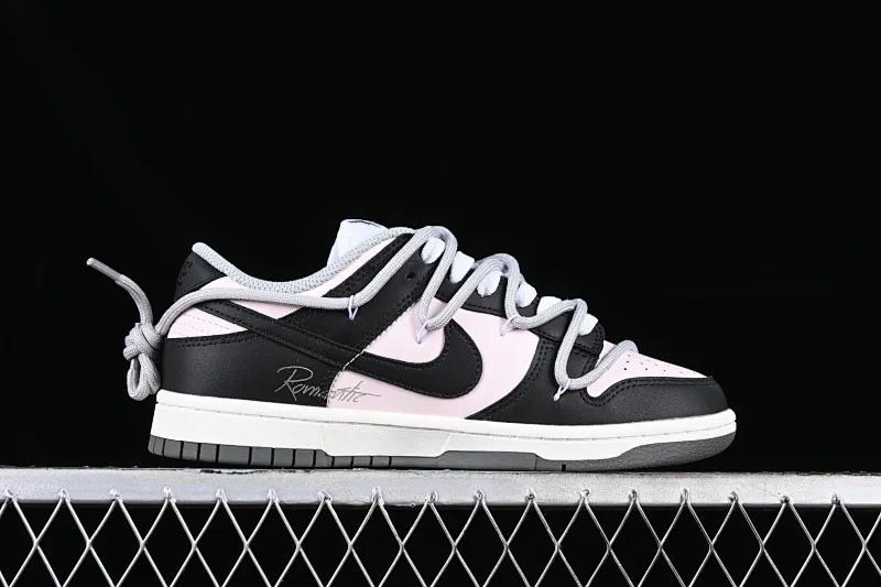 All Categories Nk SB Dunk Series Nk SB Dunk Low Low-top Sneakers Nk Dunk Low Sweetheart Hot Girl Valentine's Day Black Pink SB Strap Low-top Casual Sneakers DD1503-117
